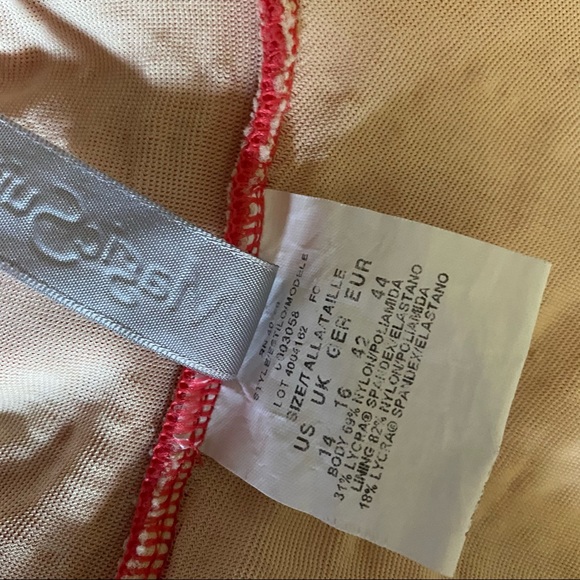 Magicsuit Claudia Halter Swimsuit - Worn once - Picture 7 of 9